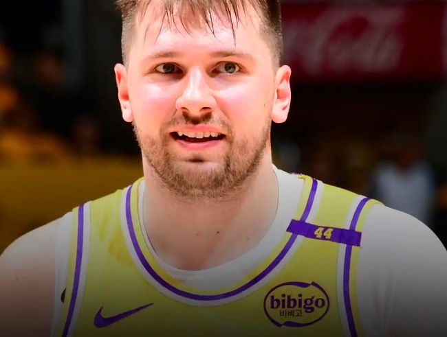 开云注册-包含DWG引发争议！，东契奇官方宣布锐不可当新规热度持续攀升的词条