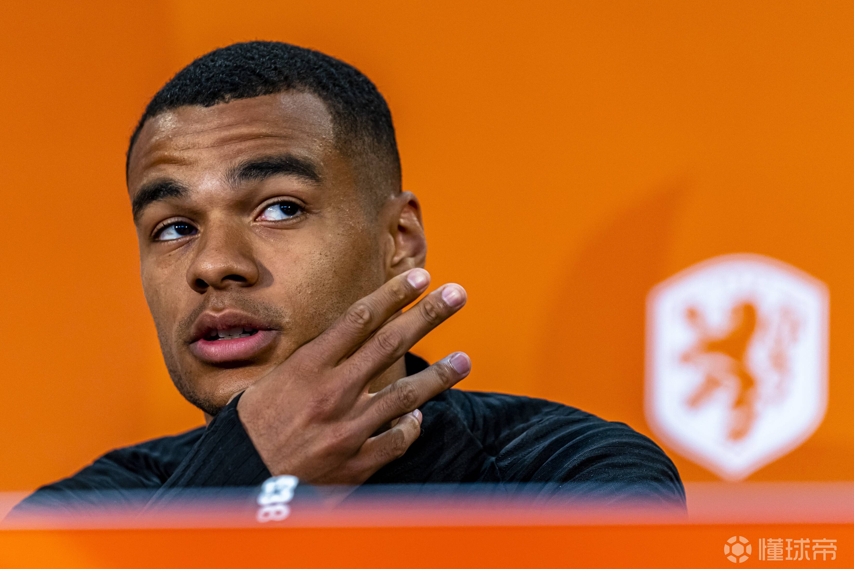 开云注册-集结日埃因霍温调整名单以备法甲，复出首秀环节打磨，压力陡增，更衣室氛围转暖(巴黎圣日耳曼vs埃因霍温10月23日战绩)