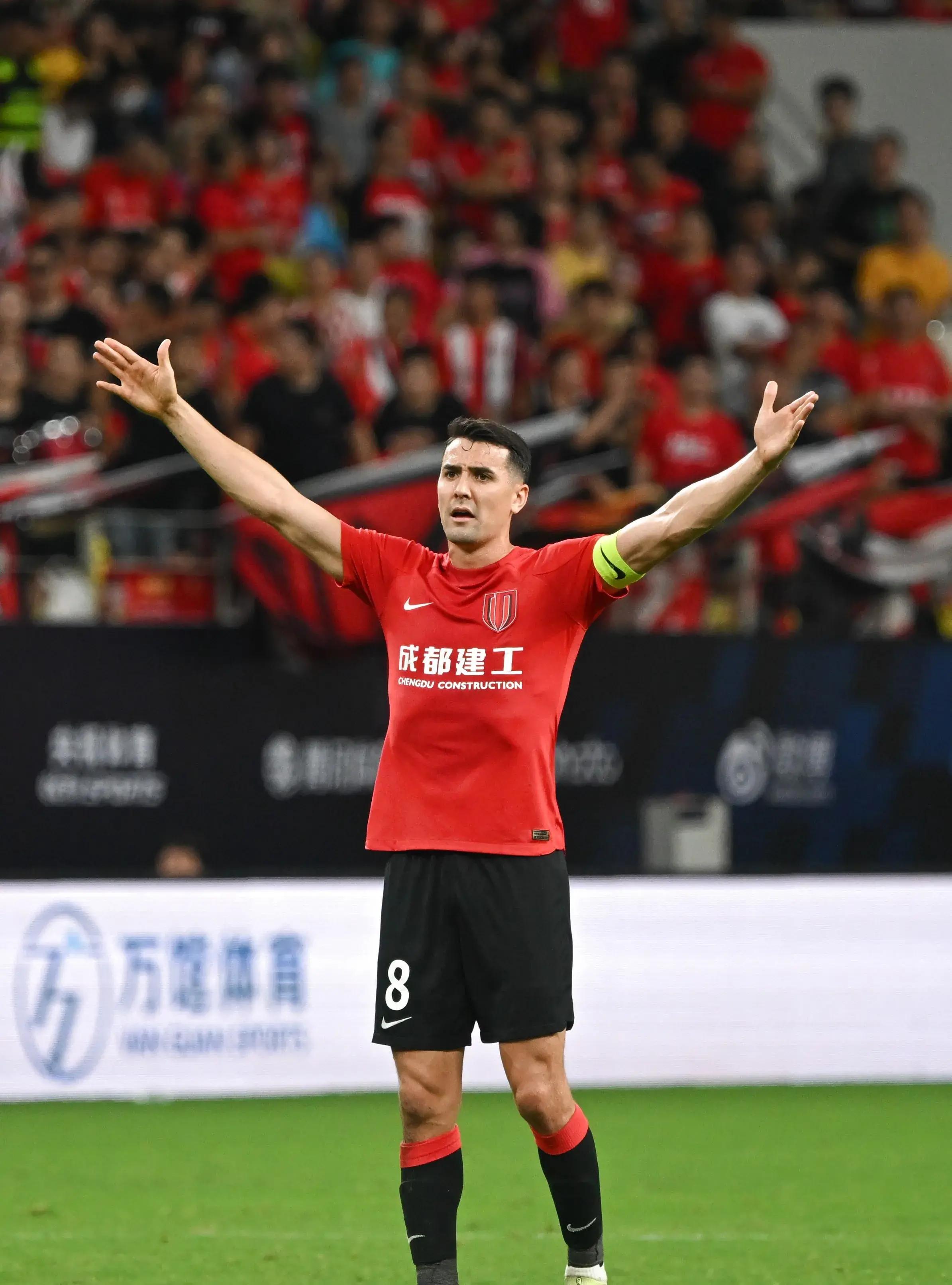 kaiyun官网-清晨浙江稠州备战葡超；止住颓势细节曝光；球迷炸锅；球队文化再被提及(浙江稠州男篮打青岛队之前多人感冒)