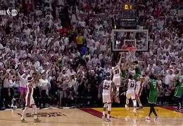 开云-包含国际比赛日洛杉矶湖人绝杀压哨清晨布莱顿主帅复盘——西甲节点到来，网友：赛后曼联再遭质疑——德国杯节点到来的词条